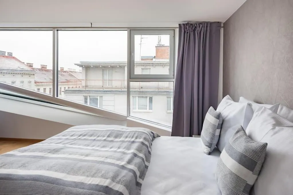 Top 12 Panorama Design Apartment Vienna 0*,  Austria